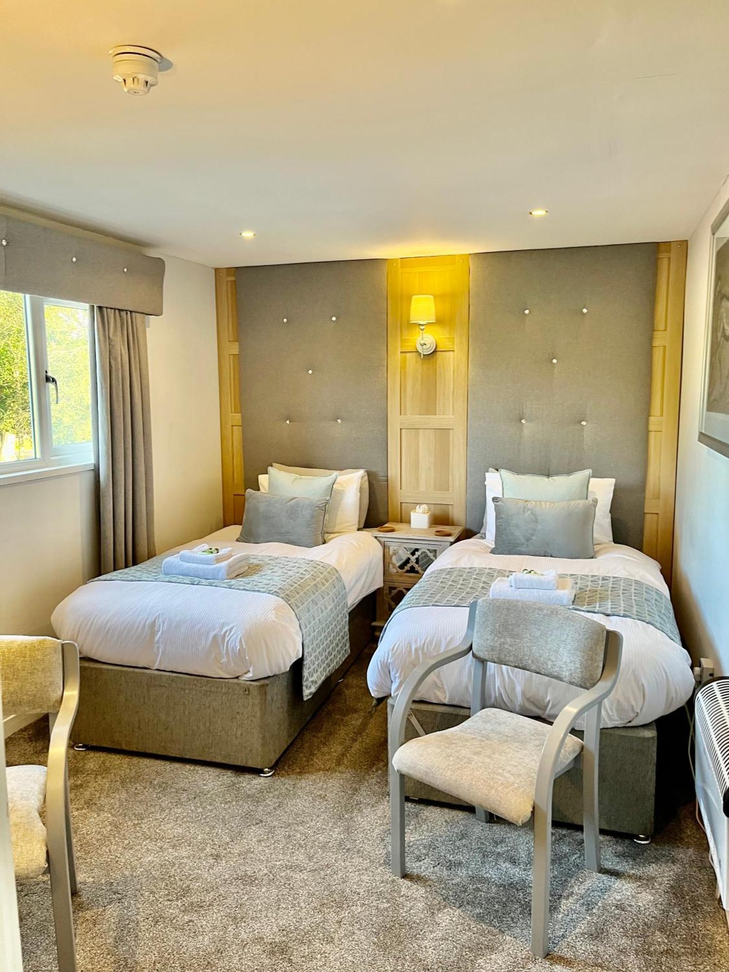 Scottish Equi B&B ラナーク エクステリア 写真