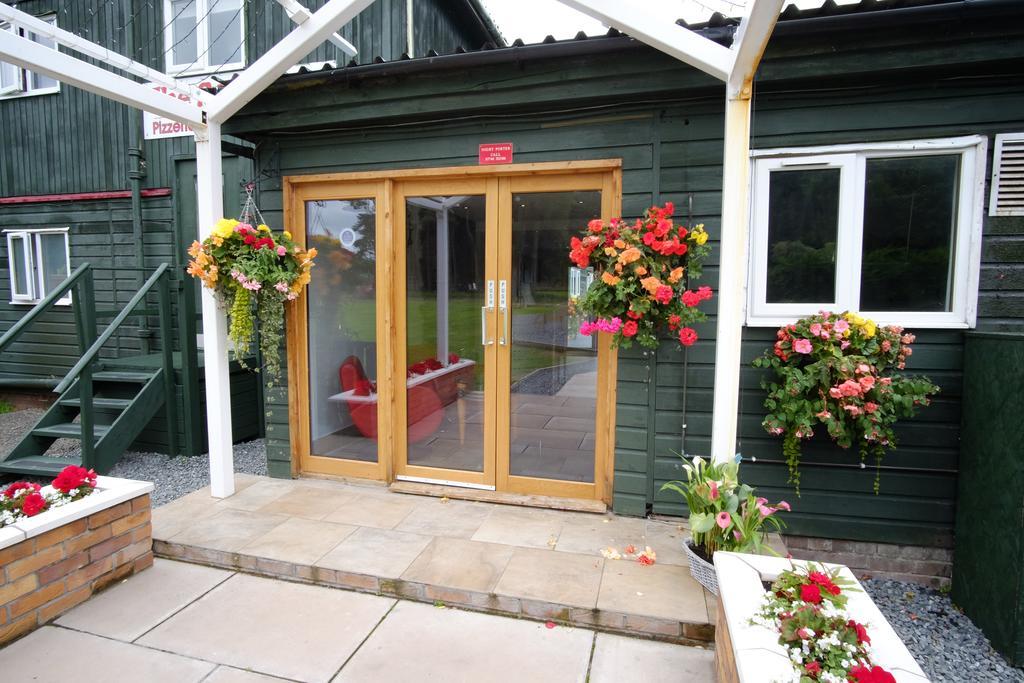 Scottish Equi B&B ラナーク エクステリア 写真