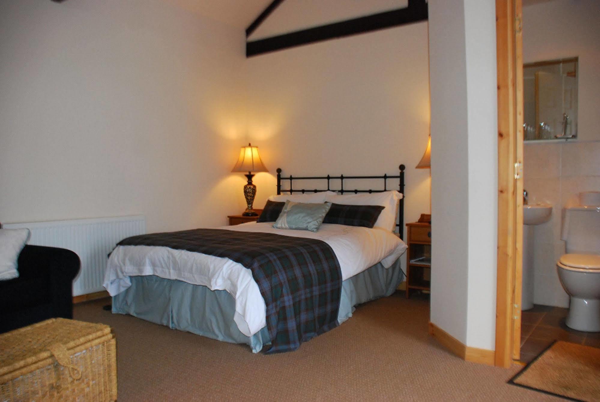 Scottish Equi B&B ラナーク エクステリア 写真